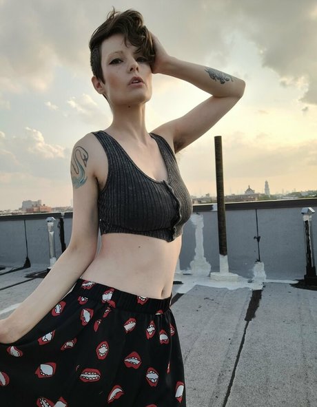 hennanuellerfree onlyfans gratis