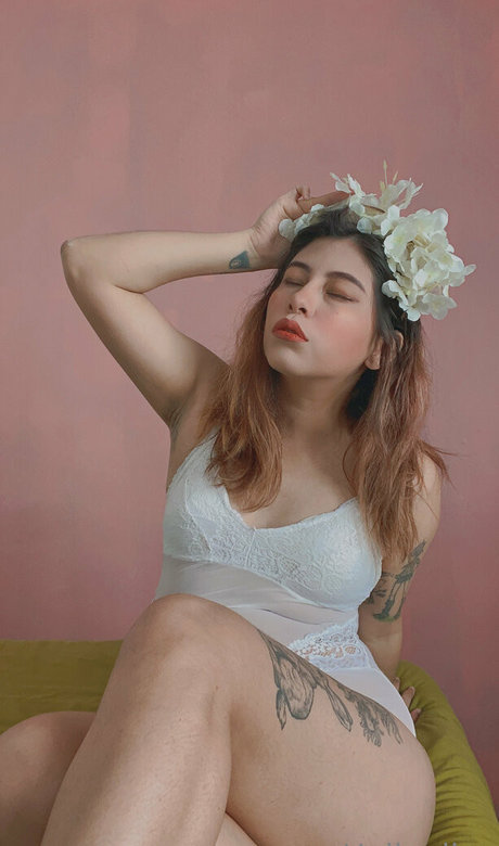 brunette milf onlyfans hot xxx visuals