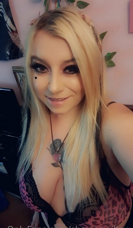 shawnawillow onlyfans leajs