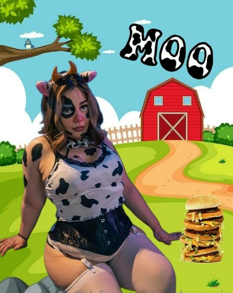 couchqueenie onlyfans posts