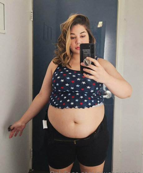 couchqueenie xxx only fans