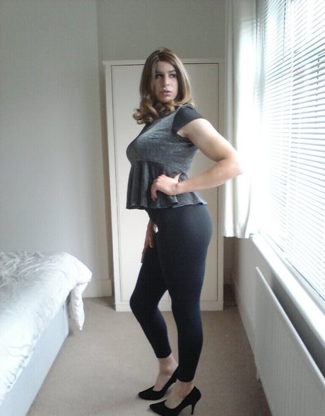 LiaLaRosa onlyfans xx