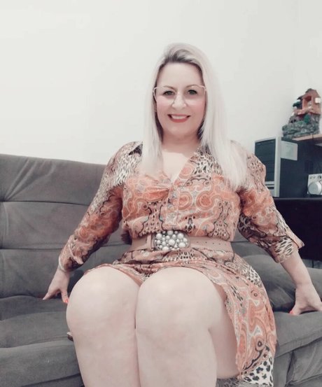 Coroas Gostosa onlyfans desnuda