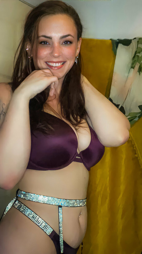 69 ex girlfriend onlyfans erotic portrayal