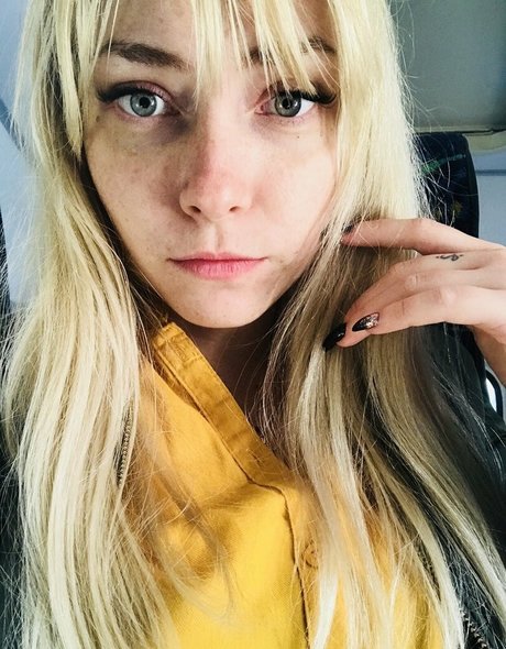 rosy blondbabe free onlyfans