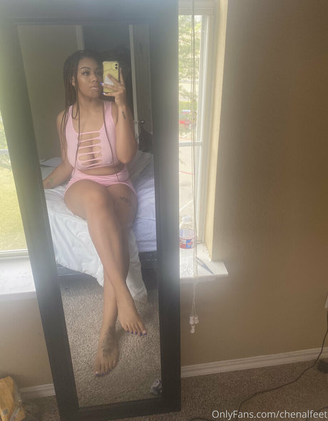 chenalfeet onlyfans nude photos