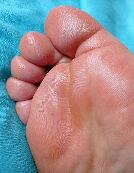 toryfeet onlyfans desnuda