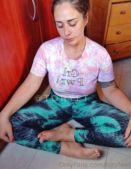 toryfeet onlyfans mega