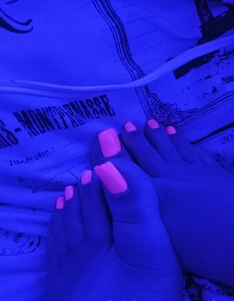 toryfeet Profile pic