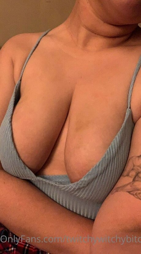 twitchywitchybitchy onlyfans nude pictures