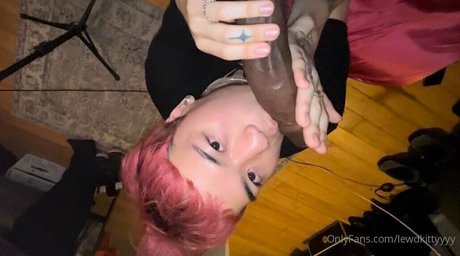 lewdkittyyyy onlyfans leake