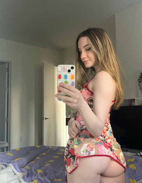 Comflly pics onlyfans