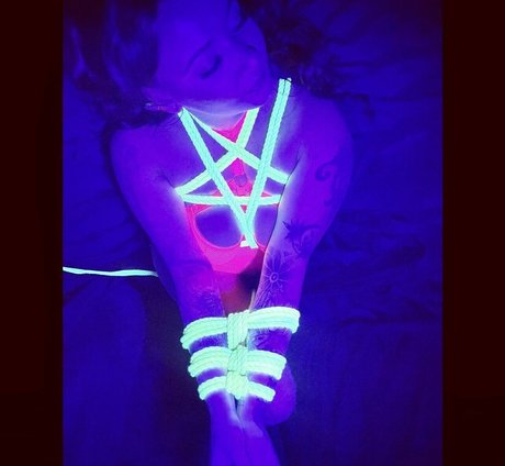 Kittyxxxglitter only fans pic