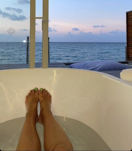 Megan McKenna naked onlyfans leaks