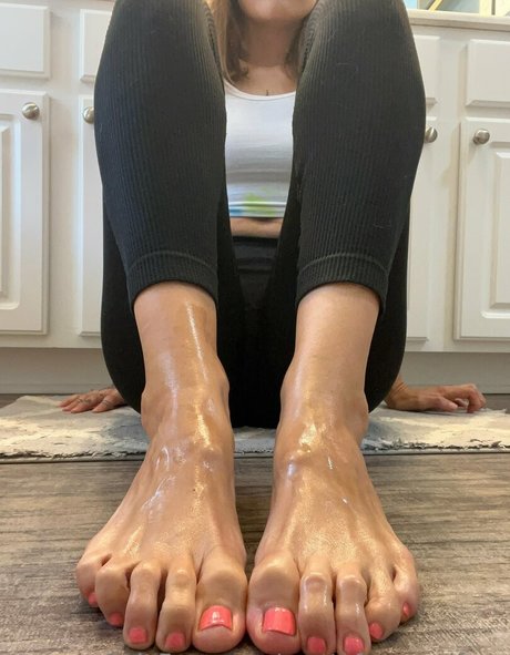 prettyfeet andface Profile pic