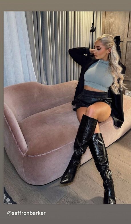 Saffron Barker leaked onlyfans free