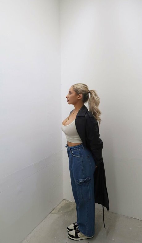 Saffron Barker onlyfans sex leaks