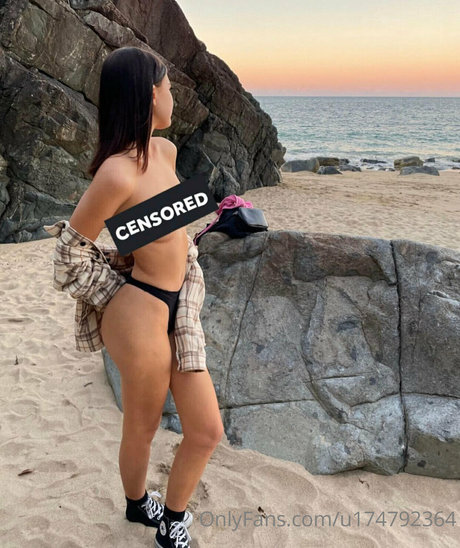 shaniasand naked onlyfans pics