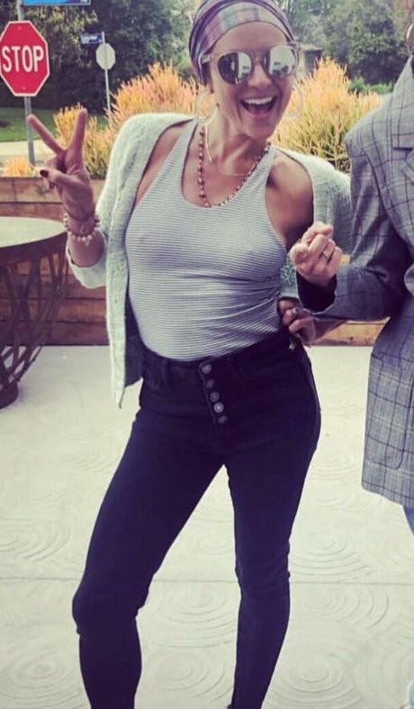 Christine Lakin onlyfans leak porn