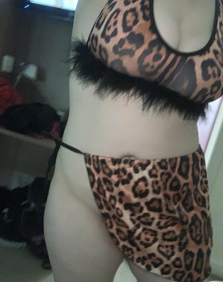 lovelola1463 onlyfans nude