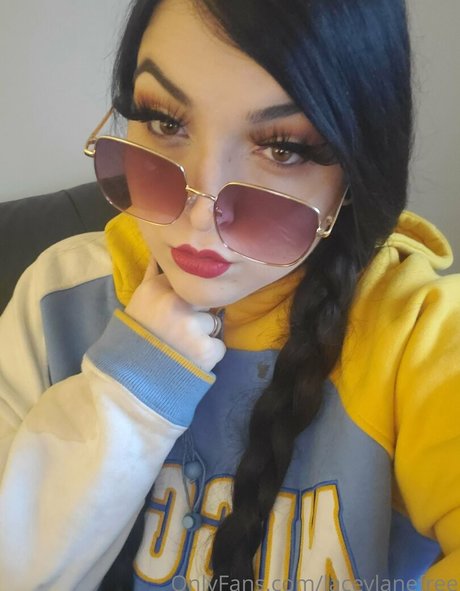 laceylanefree onlyfans public photos