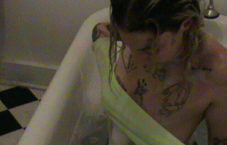 Velvetears Profile pic