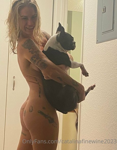 catalinafinewine2023 onlyfans photo