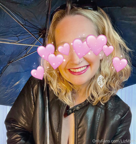 lizmyth onlyfans naked porn