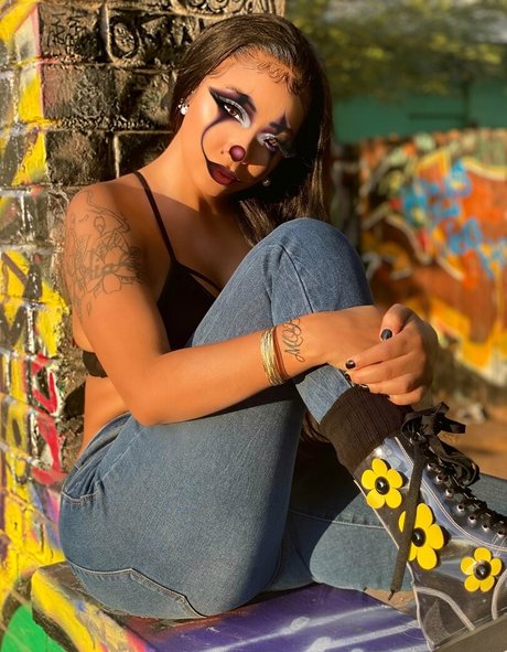 rollsroycebarbie onlyfans lean