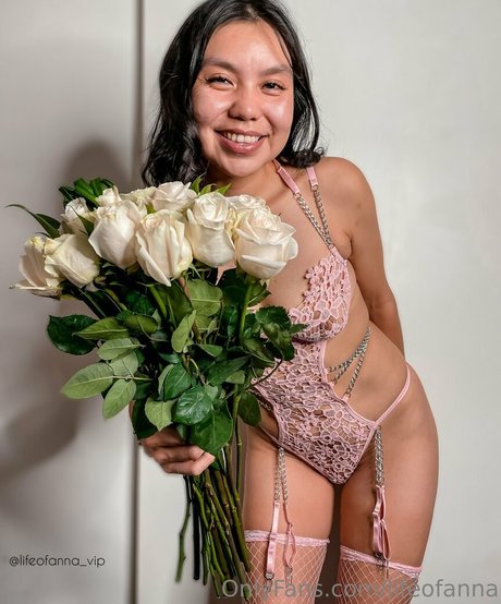 lifeofanna leaked onlyfans photos