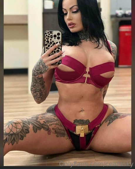 cearasky nudes only fans