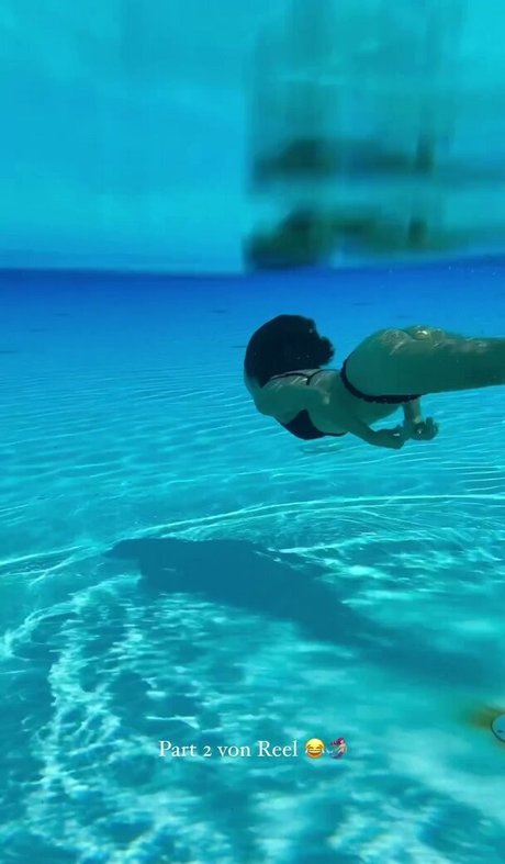 Shanti Tan onlyfans leak sex