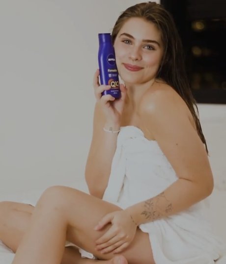 Gabi Stacenco onlyfans creator