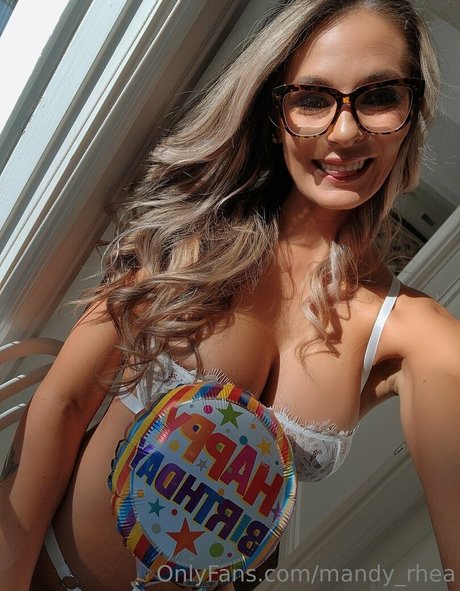 mandyrhea Profile pic