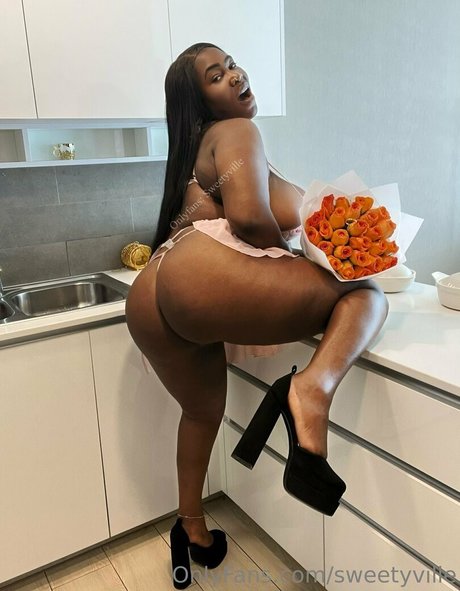 sweetyville onlyfans nudes leak