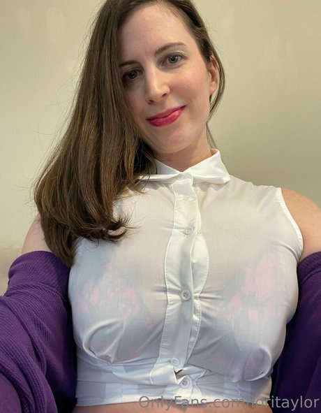 loritaylor onlyfans leak xxx