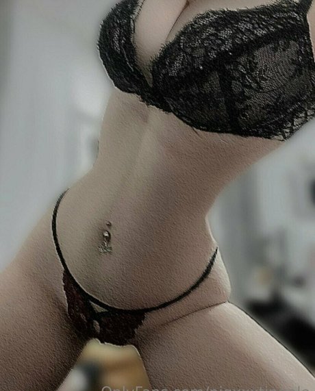 nigxxxtingale onlyfans sexy