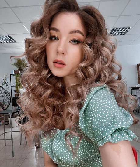 Agent Nesty onlyfans model