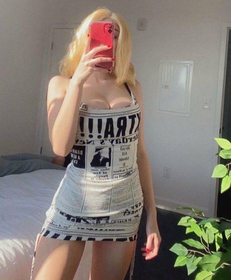 girlfriendstellaskye onlyfans naked pics