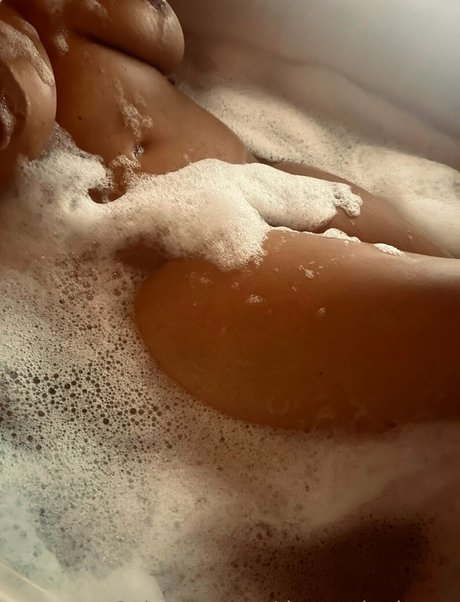 themaskedmrsx naked onlyfans