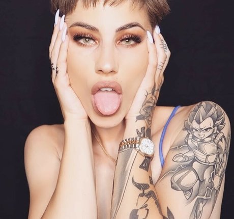 outside onlyfans porn capture