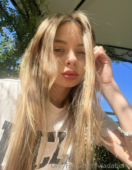 vladaberry Profile pic