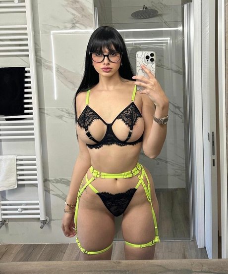 Martina Vismara porn only fans