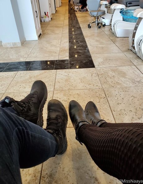 lilmissnaaya onlyfans star