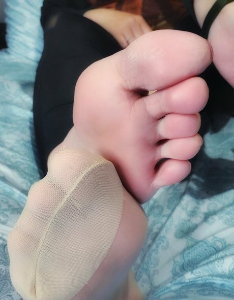 lilmissnaaya nude onlyfans leaks