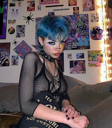 Death2Honey onlyfans explicit content