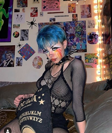 Death2Honey onlyfans desnuda