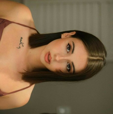 ines roml Profile pic