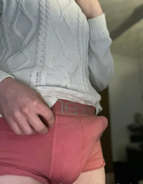 glacierfemboy ass onlyfans