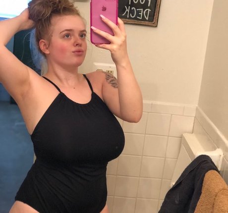 playwithtayyy onlyfans sextape